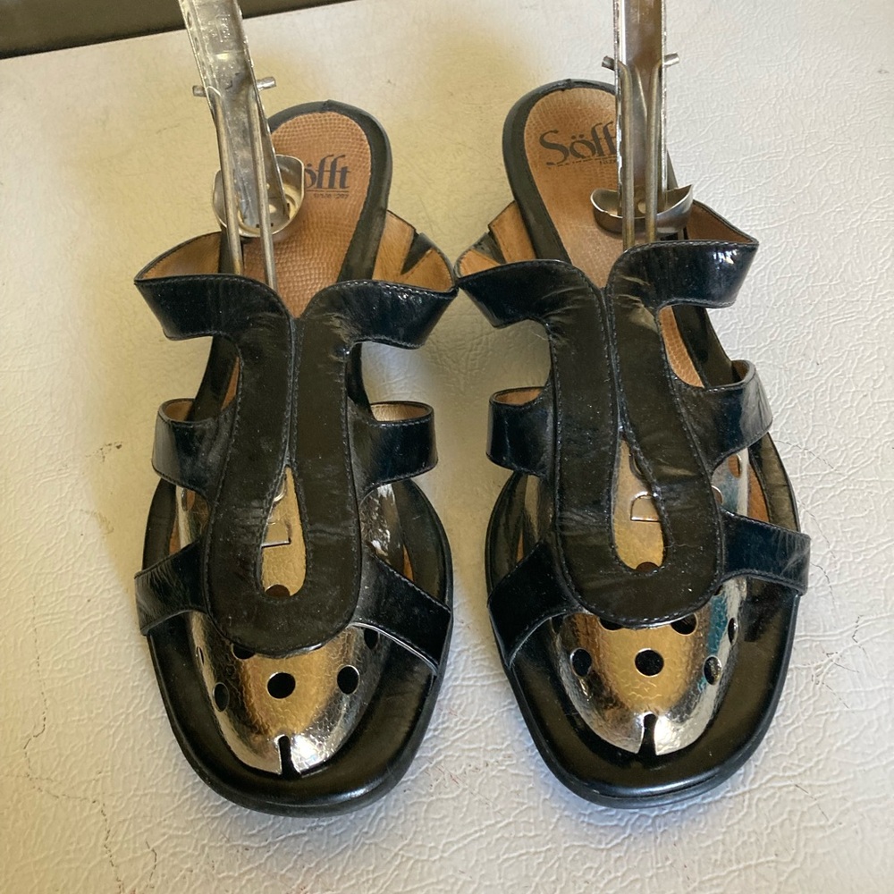 Patent leather slides 8